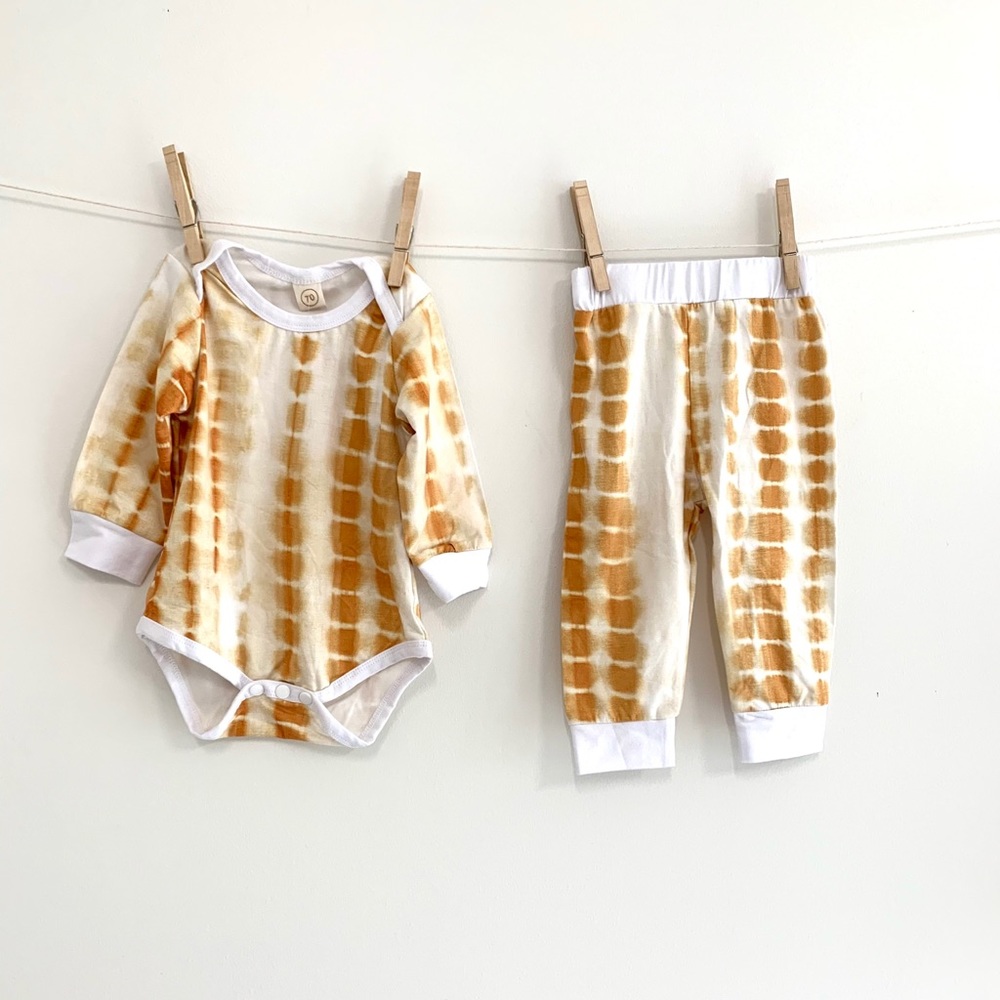 Adorable Tie-dye set 0-3 months